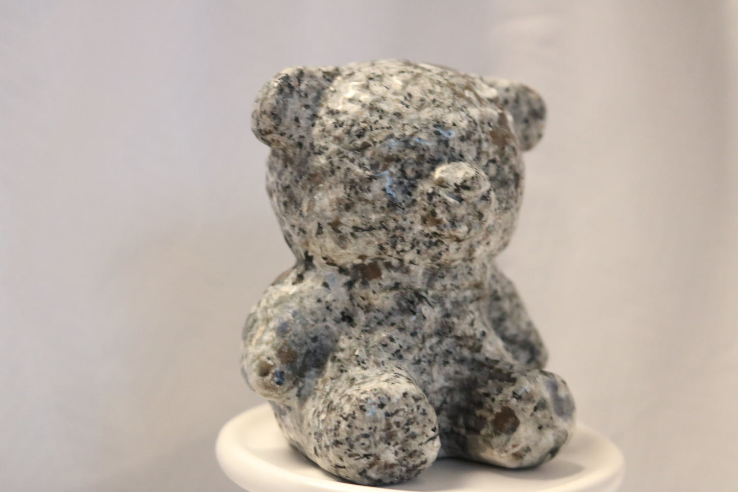 Yooperlite UV-Reactive Bear Carving